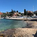 Kuca Mir Seaside - 50m From *